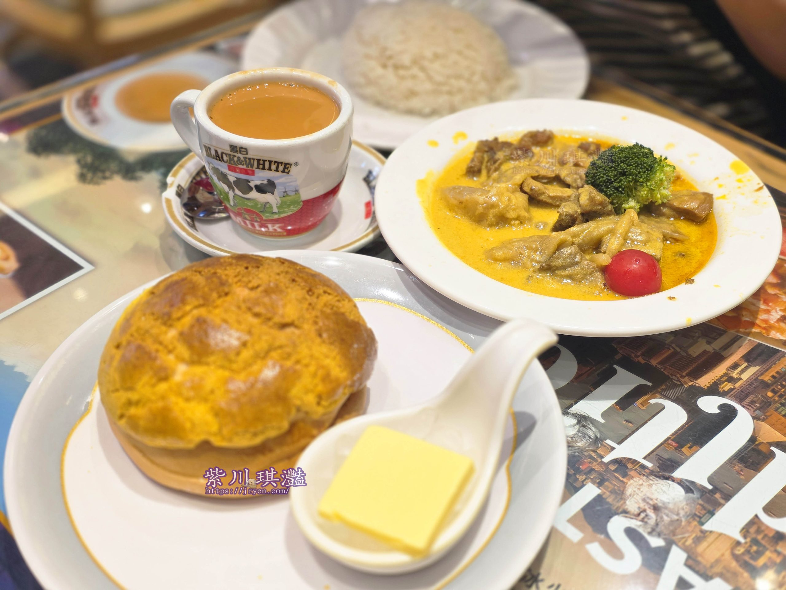 香港新派茶餐廳｜九龍餐室 香港美食的第一站，平價、不踩雷的美味指南